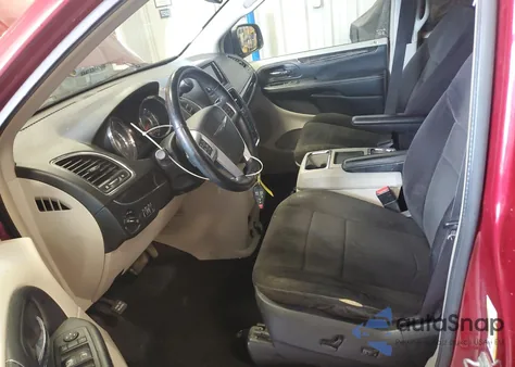 2013 Chrysler Town & Country Touring z USA, uszkodzony, nr VIN 2C4RC1BG5DR755235